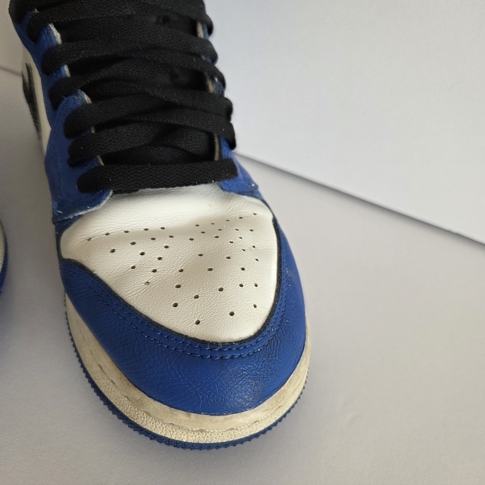 Nike Air Jordan 1 High-Top Sneakers in Blue and White Sz.5,5 Y - Picture 4 of 11